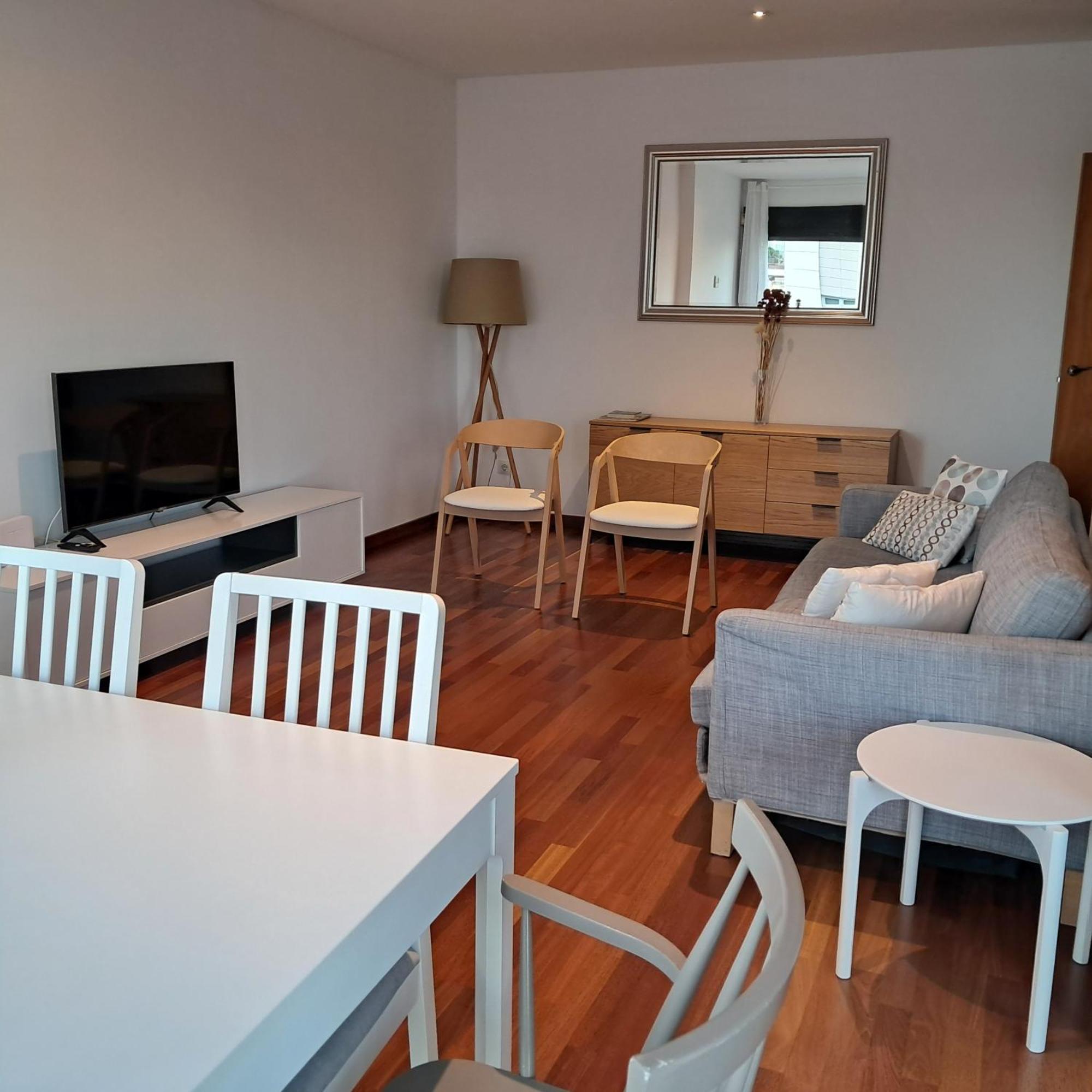 Modern Apartment, With Parking, Close To The Beach!! Sant Adria de Besos Exterior foto